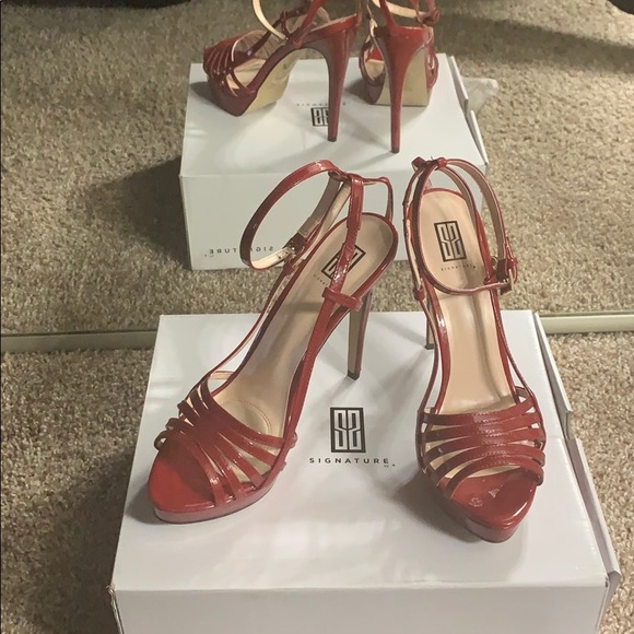 Signature Shoes - Perfect Red Sandal 😍